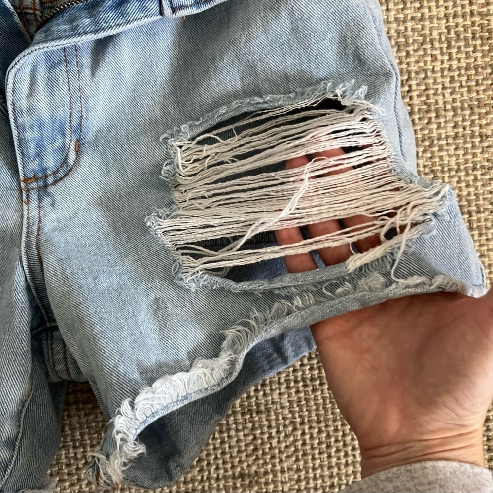 Billabong Hi-Rise Distressed Denim Shorts - Picture 3 of 6